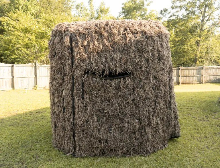 Hay-Bale Ground Blind 4'×6'